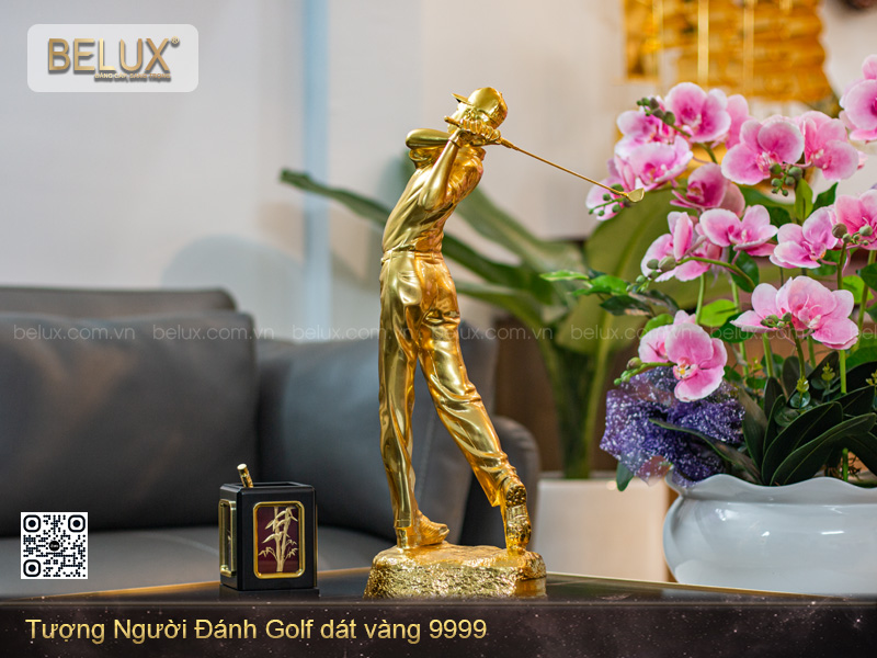 tuong-nguoi-danh-golf-bang-dong