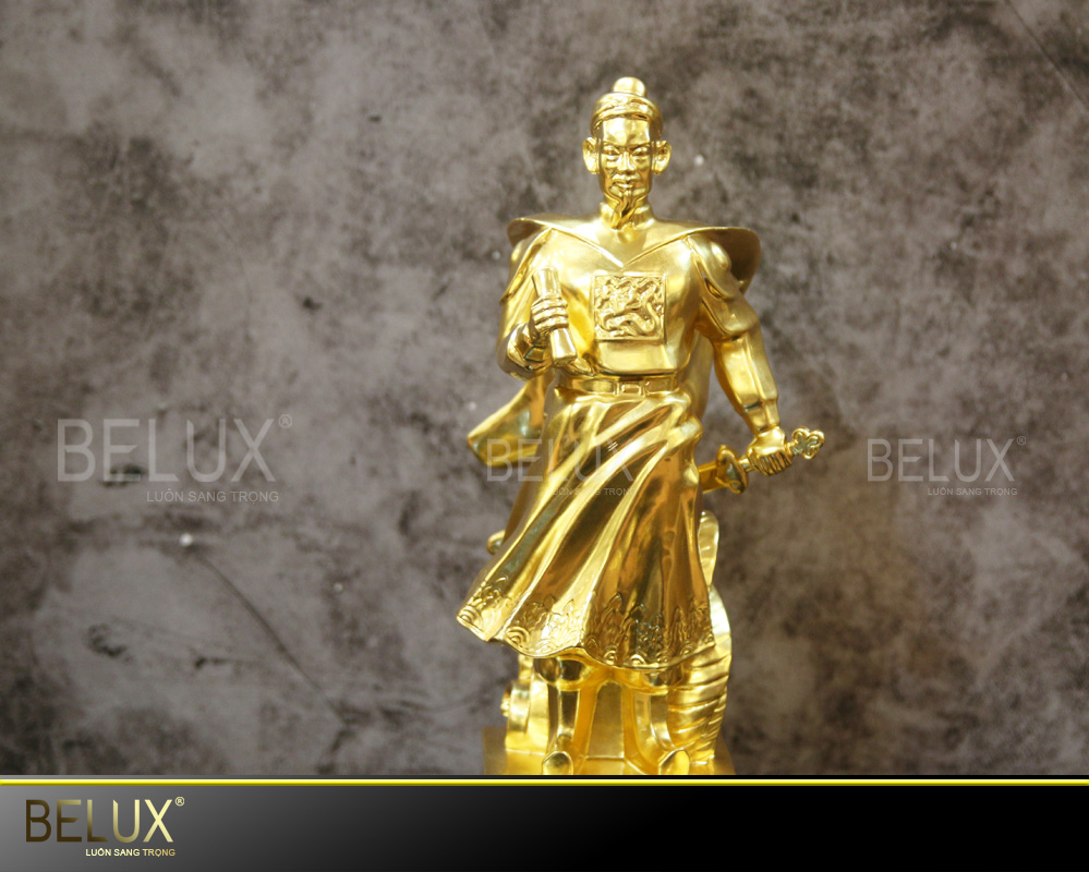 Tượng đồng Trần Hưng Đạo dát vàng 9999 cao 31 cm