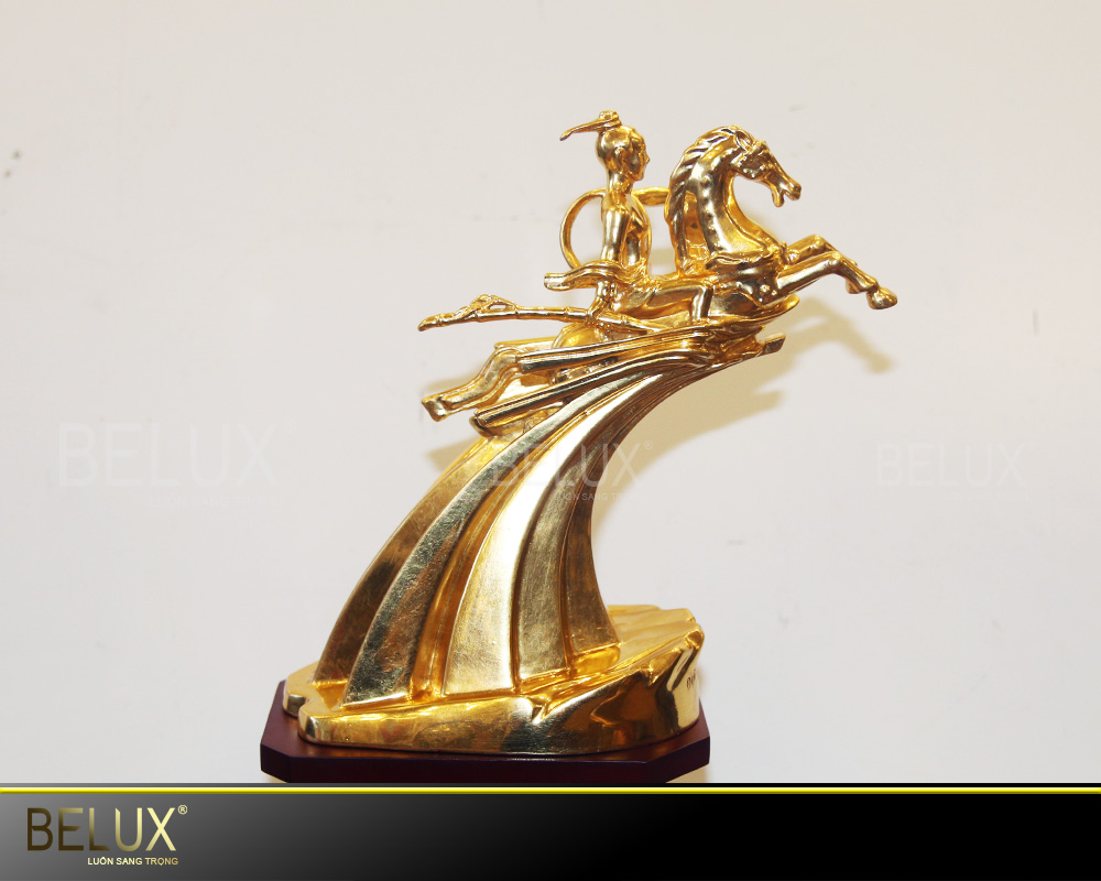 Tượng Thánh Gióng dát vàng 9999 cao 21cm – Mẫu 2