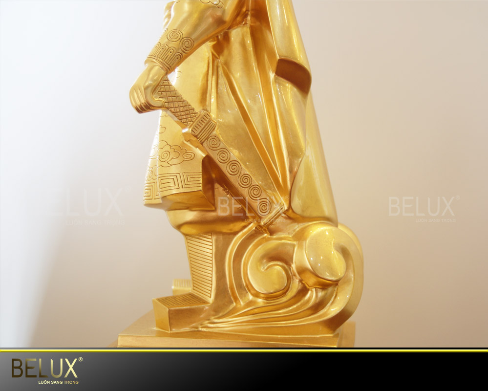 Tượng đồng Trần Hưng Đạo đồng dát vàng 9999 cao 60cm