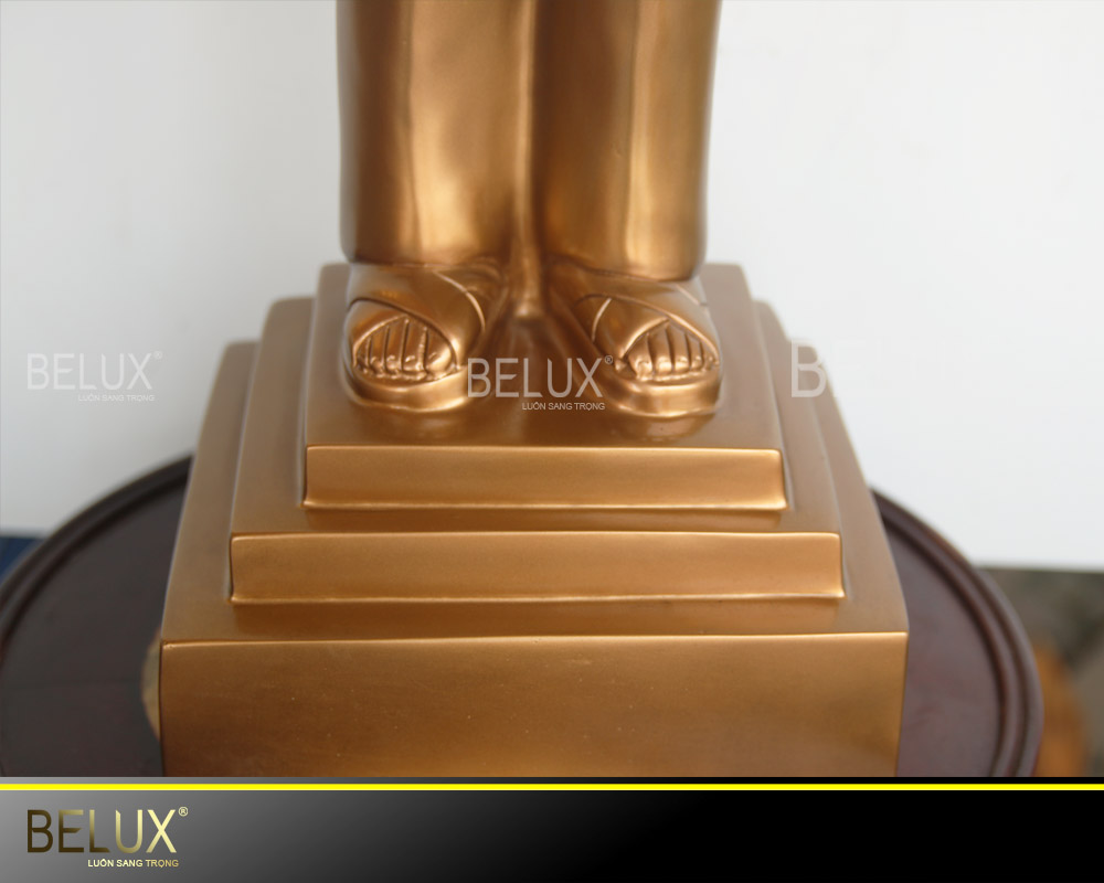 Tượng Bác Hồ Vẫy Tay Chào Đồng Đỏ Cao 61