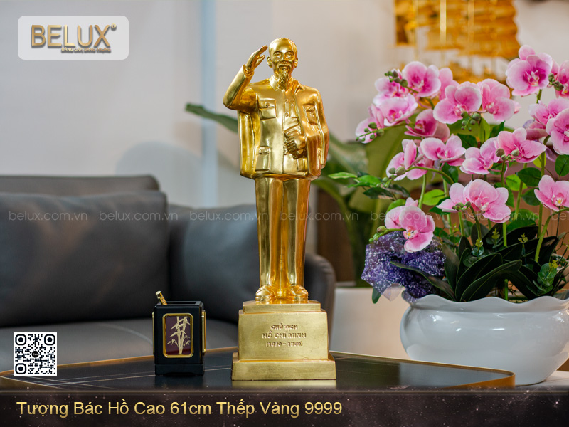 Tượng Bác Hồ cao 61cm thếp vàng 9999