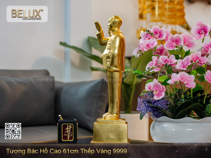 Tượng Bác Hồ cao 61cm thếp vàng 9999