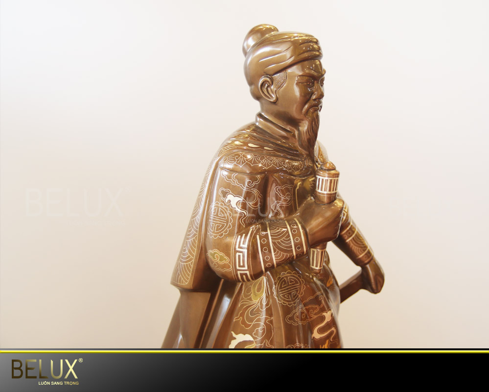 Tượng Trần Hưng Đạo Đồng Đỏ Khảm Ngũ Sắc – Cao 70cm