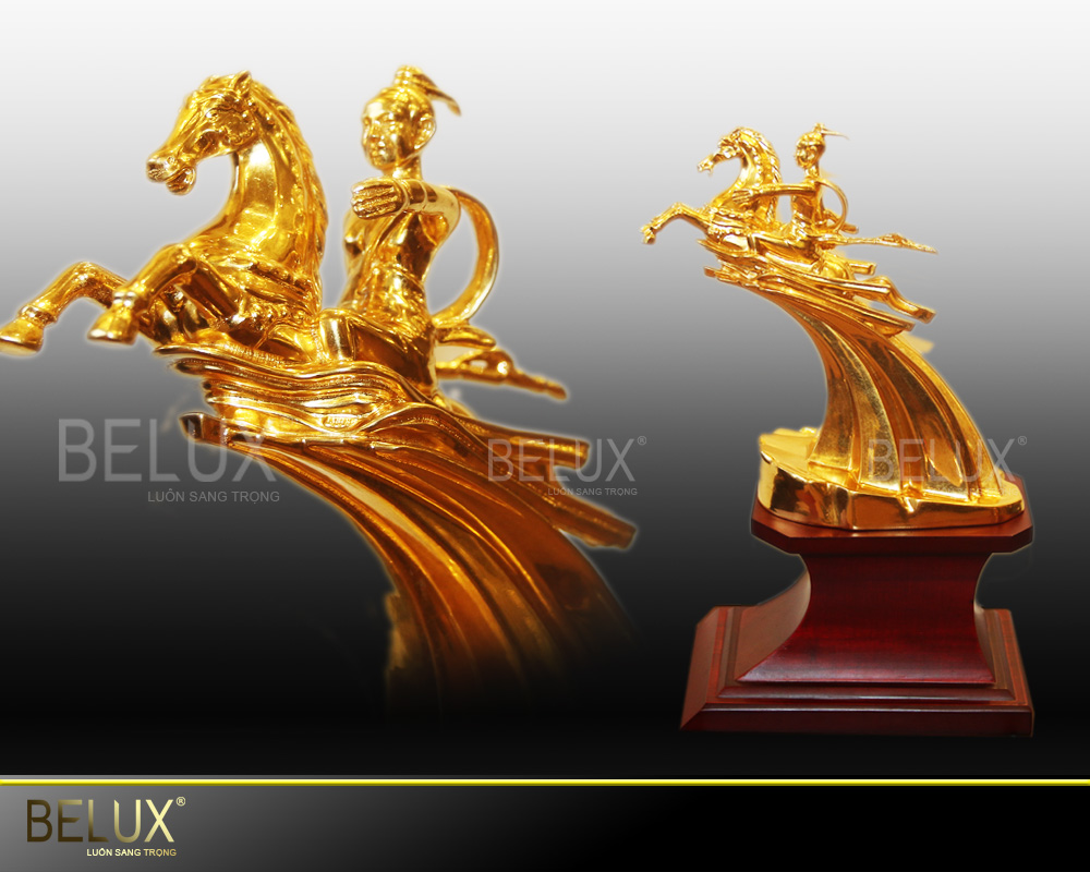 Tượng Thánh Gióng dát vàng 9999 cao 21cm – Mẫu 2