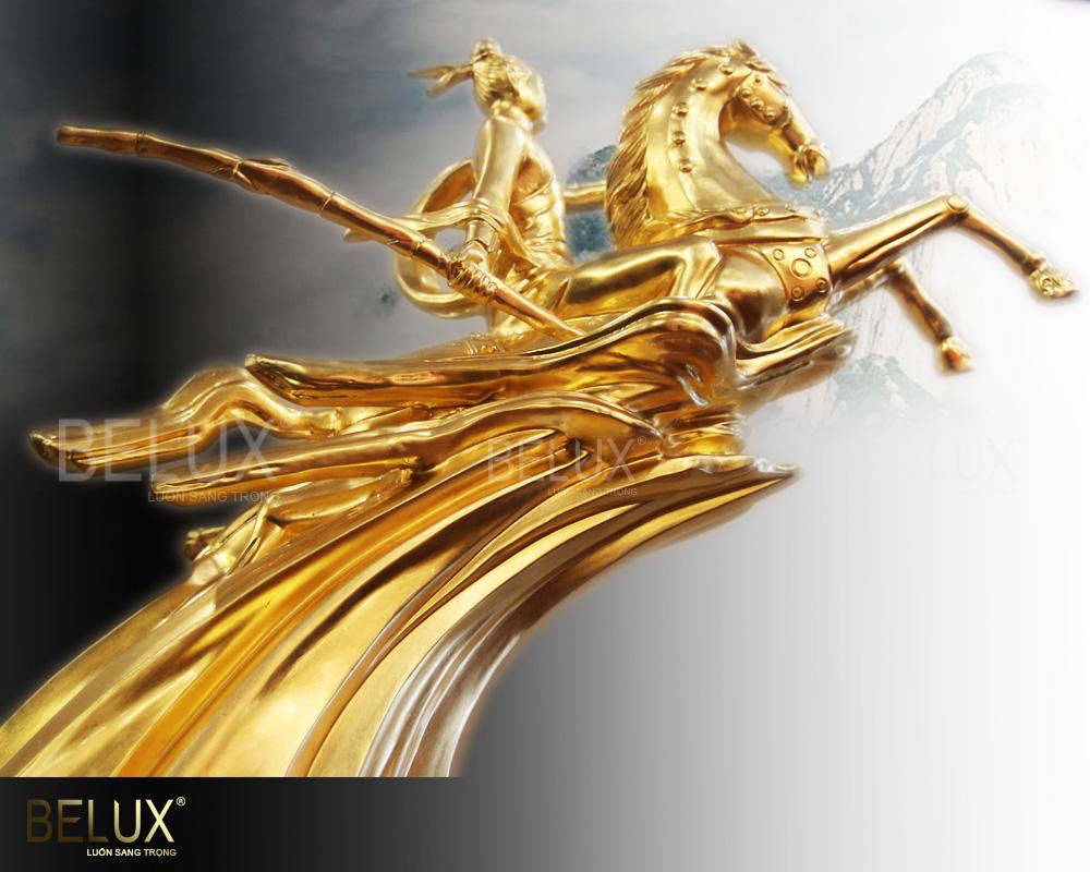 Tượng Thánh Gióng theo yêu cầu mẫu 1