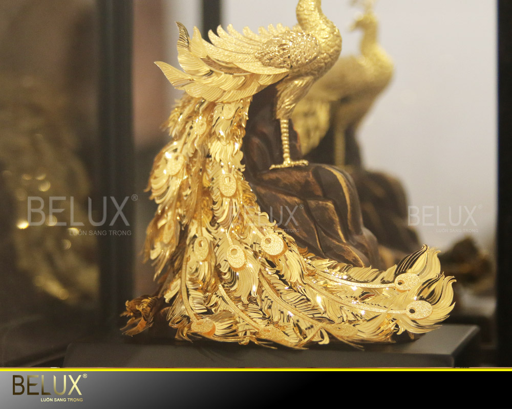 Tượng chim công dát vàng 24K (20x16x24cm)