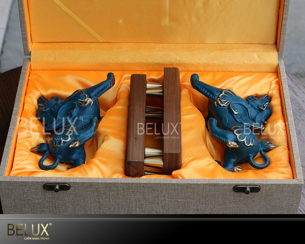 Đôi Tì Hưu bằng đồng tráng men sứ